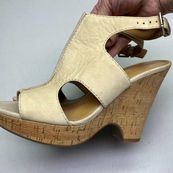 Franco Sarto TAN Leather Platform Sandals, 7.5 Winter Sale - Picture 3 of 11